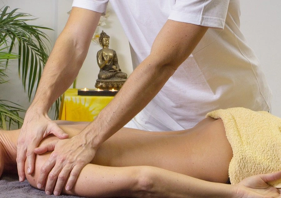 What is the Difference Between a Sports Massage and a Deep Tissue Massage?