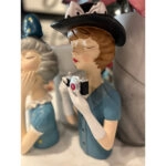 TRAVEL GIRL 6 DECO POLYRESIN ΠΟΛΥΧΡΩΜΟ 14,5x14xH33,5cm