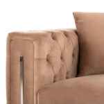 ΚΑΝΑΠΕΣ τ.CHESTERFIELD MOBAR HM3263.03 ΜΠΕΖ ΒΕΛΟΥΔΟ-ΜΕΤΑΛΛΙΚΑ ΠΟΔΙΑ 212x87x68Υεκ