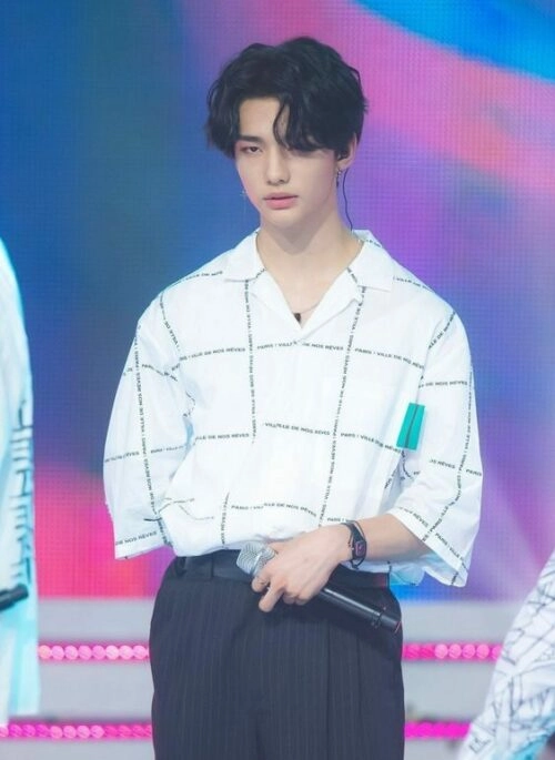 White Letter Print Long Shirt | Hyunjin – Stray Kids