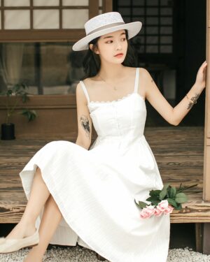 White Sling Dress | Hyuna