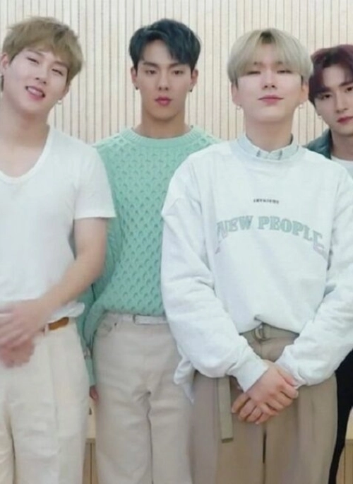 Mint Green Sweater | Shownu – MONSTA X