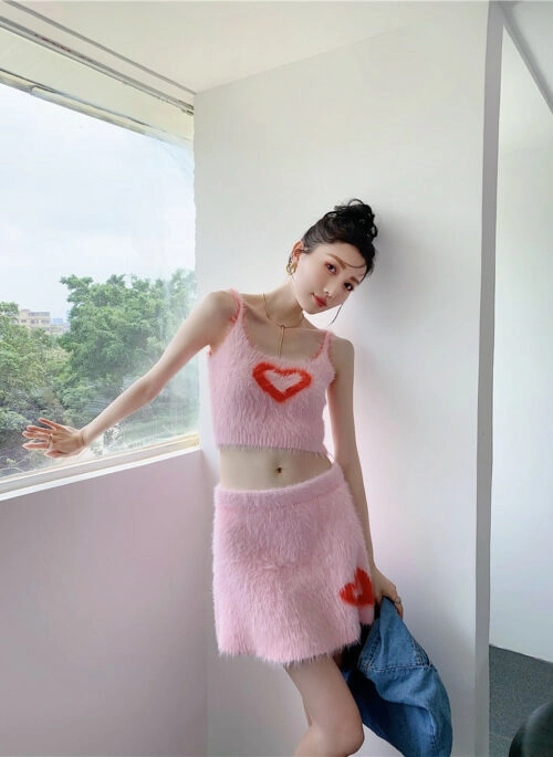 Pink Heart Fur Camisole Crop Top | Joy - Red Velvet