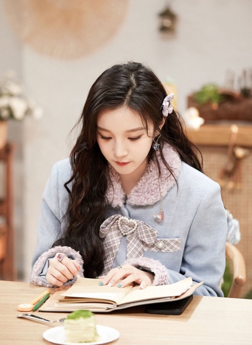 Blue Bowknot Woolen Jacket | Yuqi – (G)I-DLE