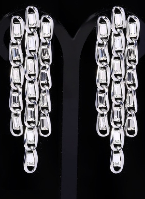 Silver Triple Chain Rhinestone Earrings | Cheon Seo Jin – Penthouse