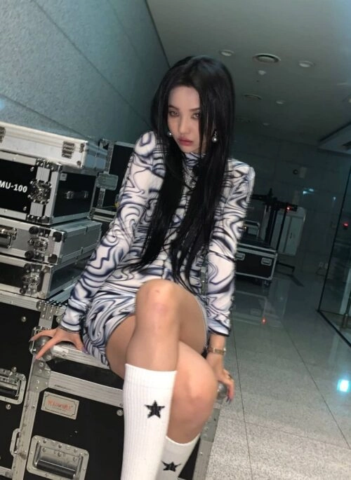 Blue Marble Pattern Slim Dress | Soyeon – (G)I-DLE