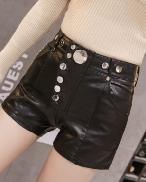 Black Buttoned Leather Shorts | Jeongyeon - Twice