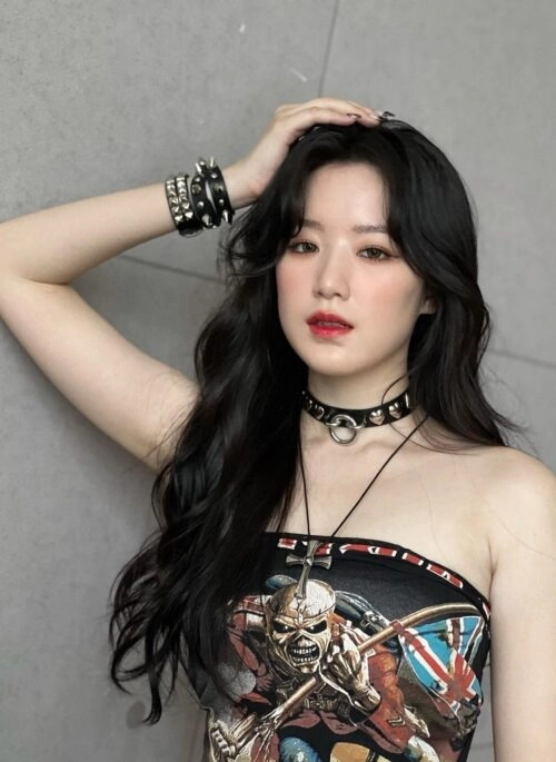 Black Leather Heart Necklace | Shuhua – (G)I-DLE