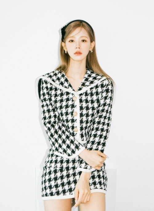 White And Black Sailor Collar Tweed Jacket | Miyeon – (G)I-DLE