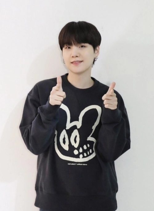 Black Cartoon Mouse Sweatshirt | Suga – BTS