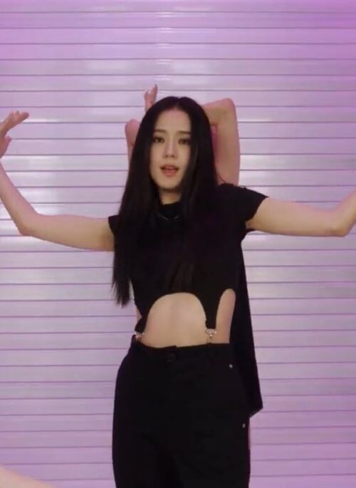 Black Buckle T-Shirt | Jisoo – BlackPink