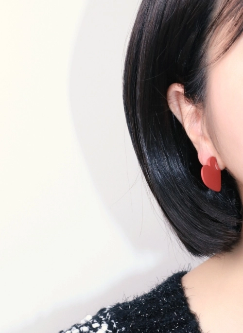 Red Heart Clip-On Earrings | IU