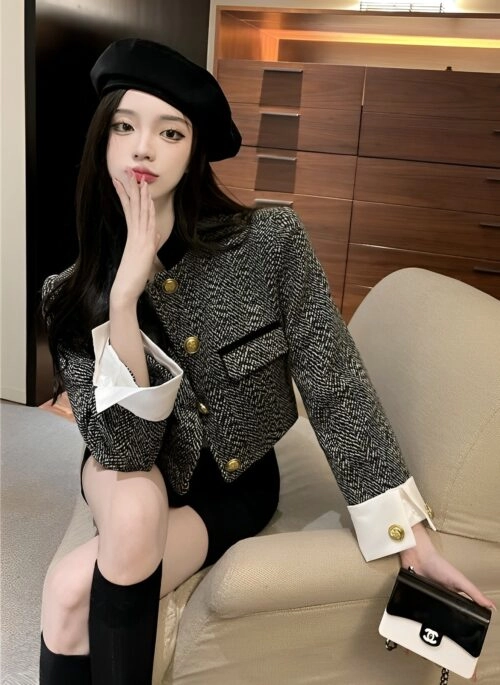 Black Round Neck Tweed Jacket | Yujin – IVE