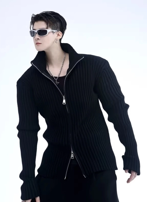 Black Two-Way Zipper Cardigan | Yeonjun – TXT