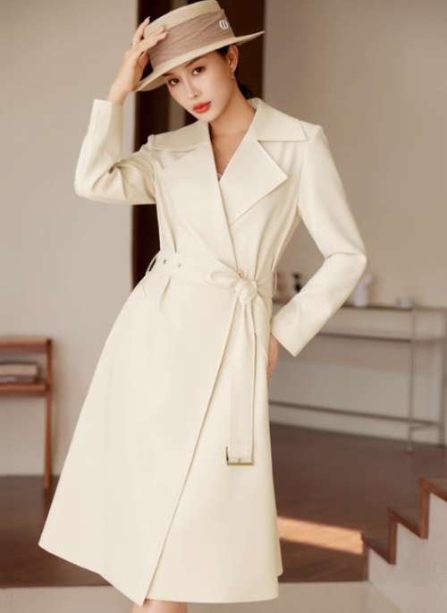 White Chic Trench Coat | Cheon Sa Rang – King The Land