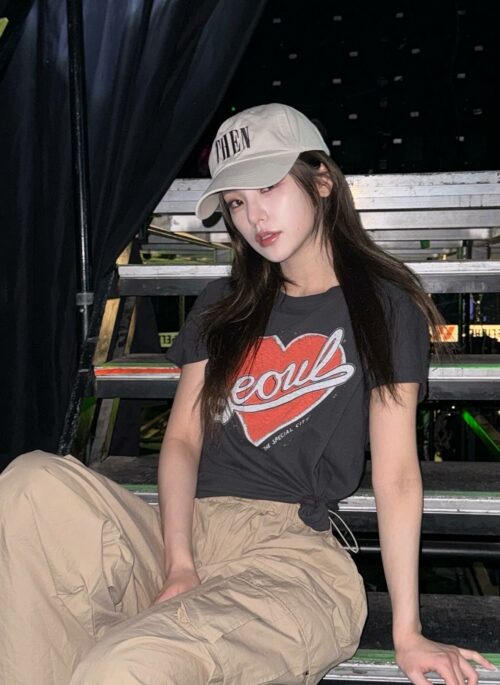 Black ‘Seoul’ T-Shirt | Yeji – ITZY