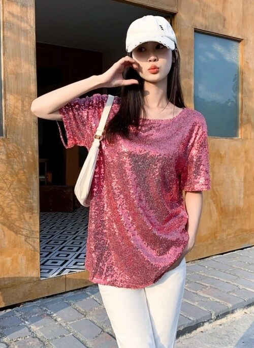 Pink Sequins Embellished T-Shirt | Chung Ha