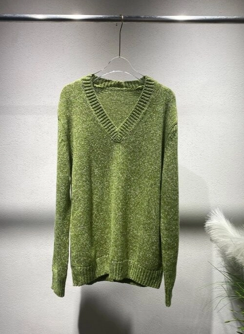 Olive Green V-Neck Knitted Sweater | RM – BTS