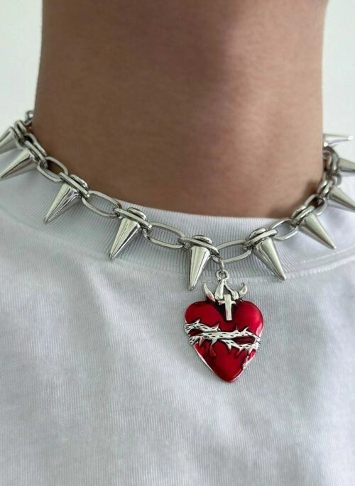 Red Thorned Heart Spikey Necklace | Yuqi – (G)I-DLE