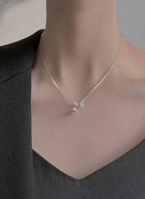 Silver Rose Clavicle Necklace | Joy – Red Velvet