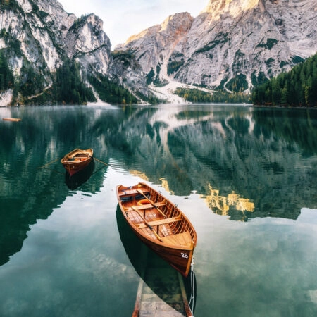 Πινακας σε καμβά BOATS IN BRAIES LAKE - Λιμνες - Ποταμια Sticky 5