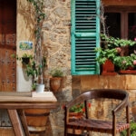 Αυτοκόλλητη Ταπετσαρία τοίχου VILLAGE HOUSE