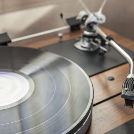 Πινακας σε καμβά VINTAGE RECORD PLAYER - Μουσικη Sticky 4