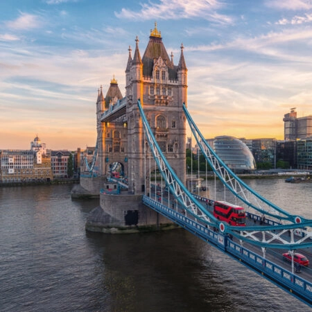 Πινακας σε καμβά SUNSET TOWER BRIDGE LONDON - Αξιοθεατα και Ιστορια Sticky 4
