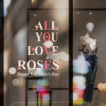 Αυτοκoλλητο Βιτρίνας LOVE AND ROSES