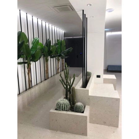 FEROCACTUS ΦΥΤΟ ΤΕΧΝΗΤΟ ΣΕ ΓΛΑΣΤΡΑ 25x25x33 ΥΦΑΣΜΑ ΠΡΑΣΙΝΟ ΛΕΥΚΟ ΠΛΑΣΤΙΚΟ -  Sticky 1