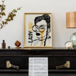Πόστερ LADYLIKE WOMAN WITH GLASSES