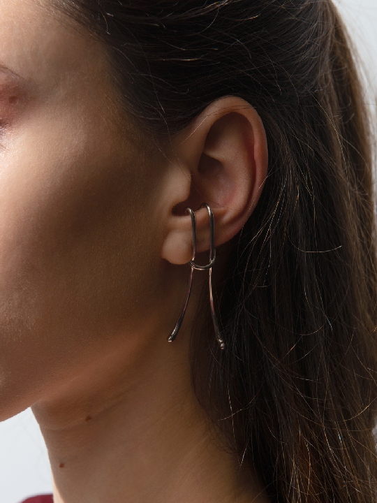 Μονό σκουλαρίκι Ear Cuff σε ασημί