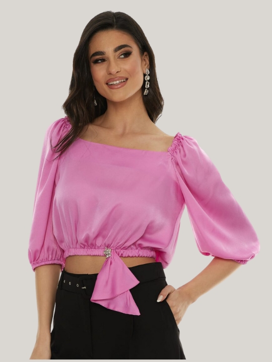 Σατέν crop top με λάστιχο και glam καρφίτσα