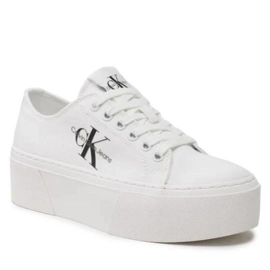 Πάνινα γυναικεία Sneakers Calvin Klein σε λευκό