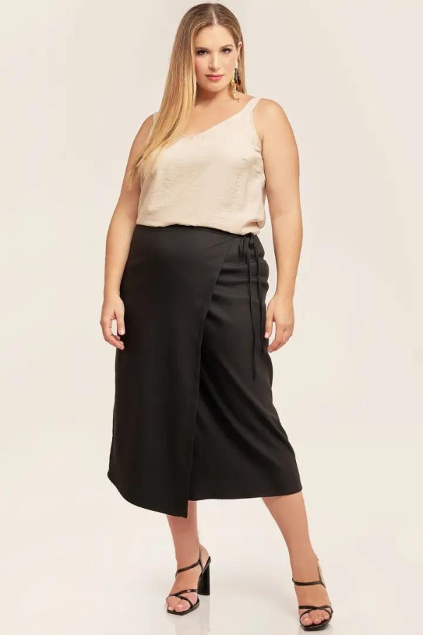 Plus Size Midi Σατέν Φούστα σε Μάυρο