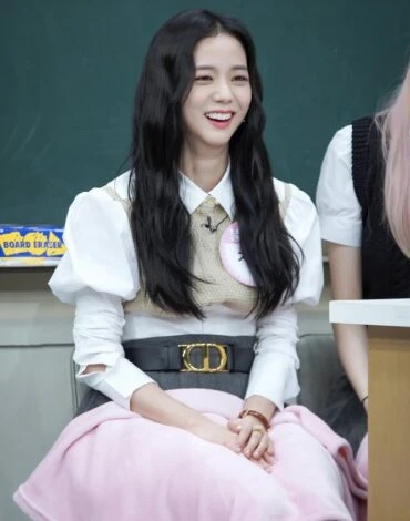 Preppy School Girl – Jisoo