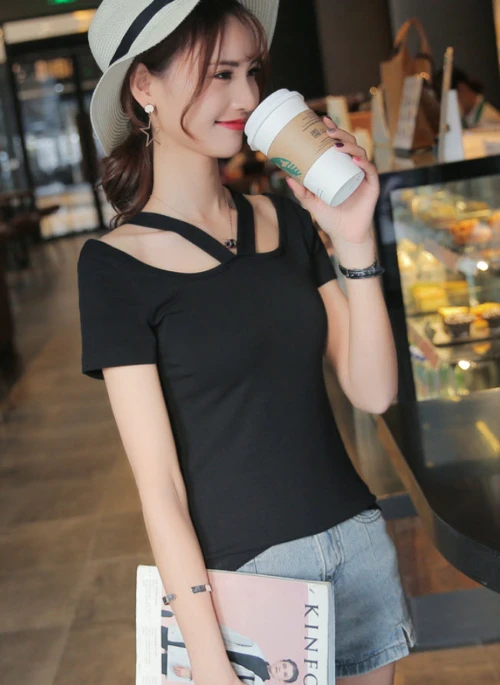Black Halter Designed T-Shirt | Chaeyoung – Twice