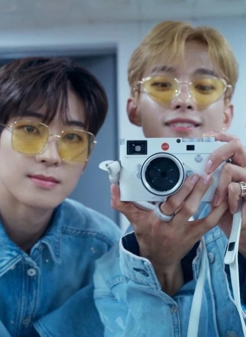 Yellow Vintage Glasses | DK – Seventeen