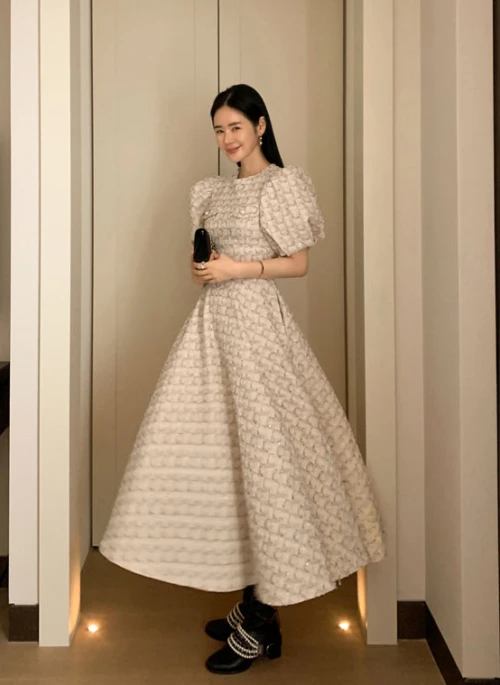 White Puff Sleeves Embossed Pattern Dress | Heejin – Loona