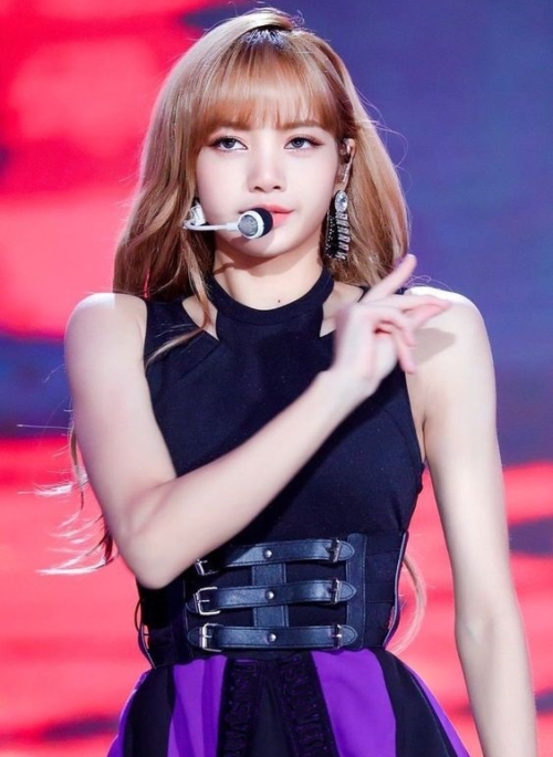 Black Waist Harness | Lisa – BlackPink