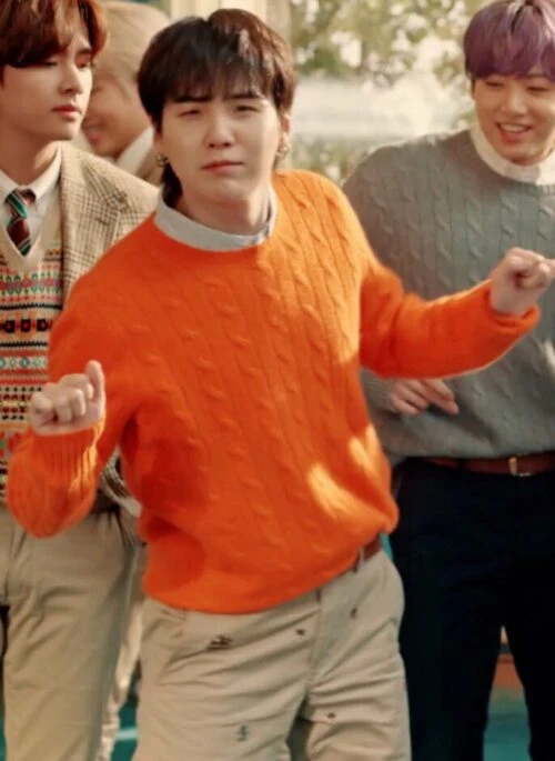 Orange Knot-Patterned Sweater | Suga – BTS