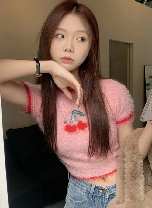 Pink Cherry Mink Cropped T-Shirt | Choerry – Loona