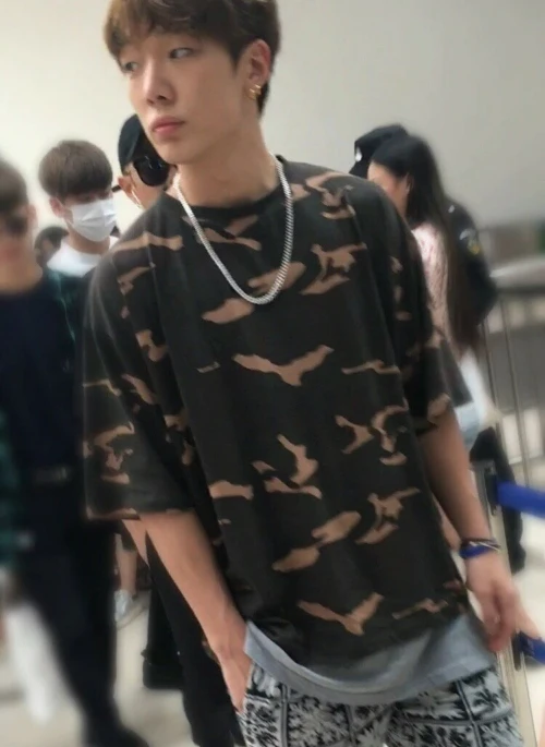 Moss Green Camouflage T-Shirt | Bobby – iKON