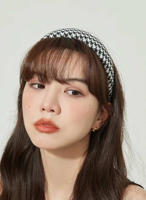 Black And White Houndstooth Headband | Seulgi – Red Velvet