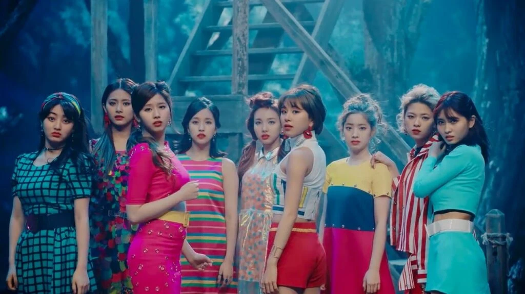 TWICE - Signal