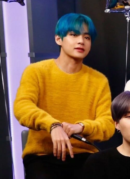 Yellow Fluffy Sweater | Taehyung – BTS