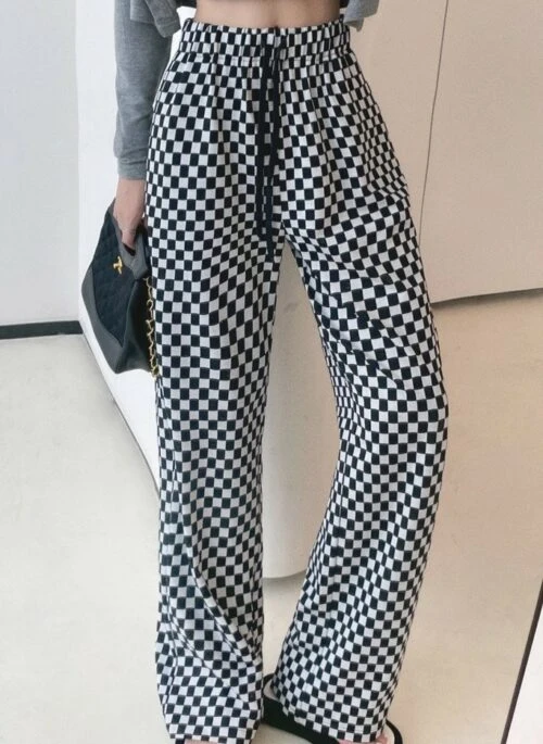 Black And White Checkerboard Pants | Karina – Aespa