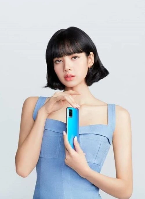 Blue Bodycon Halter Dress | Lisa – BlackPink