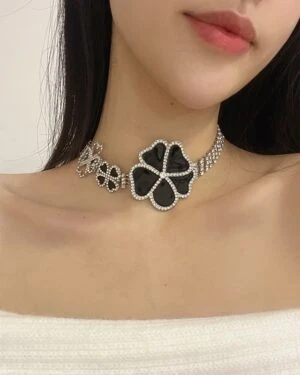 Silver Clover Choker Necklace | Rose - BlackPink