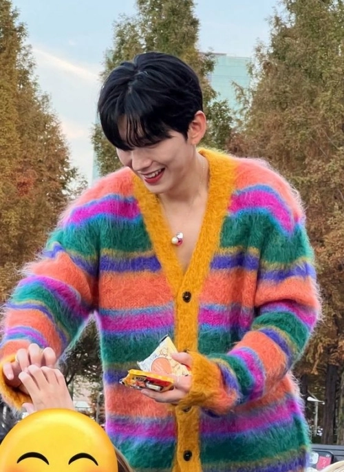 Orange Multicolor-Striped Fuzzy Cardigan | Kihyun – MONSTA X